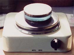 Нагревание склейки на плитке