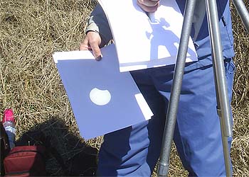 Для наблюдений можно использовать простейший солнечный экран